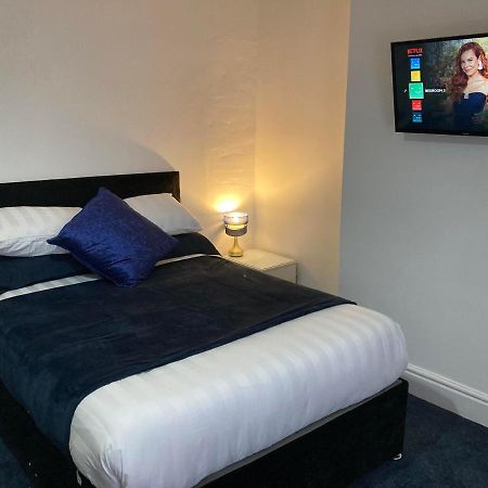 Agapi Apartment - Sea View Sleeps Ten Blackpool Esterno foto